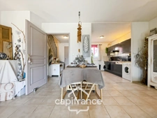 DOMAINE DE PONT ROYAL – FAMILY HOME with 80 m2 of living space, 3 bedrooms, 1 bathroom, 1 shower room, garden, covered terrace, residential swimming pool, private parking space 
