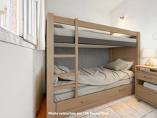 appartement REZ de JARDIN,résidence du lac, 31 m2, chambre ouverte, grande salle de douche, rangements, cave collective. 