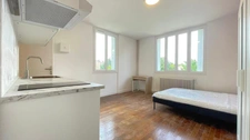 Appartement à louer 1 pièces THIAIS (94)