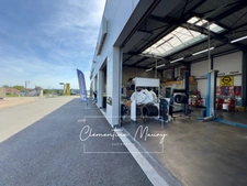 Murs commerciaux récent de 300 M² sur axe très passant (41100)