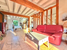 À vendre – Maison rénovée avec piscine couverte, proche Vendôme