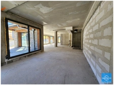 Commercial premises for sale in Alpe d'Huez – Approximately 180 m² on two levels – Strong business potential