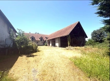 Tarbes – Propriété de caractère avec maison de 184 m² à rénover et près de 1 800 m² de bâtis