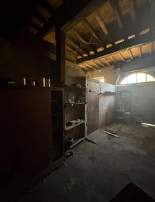 Tarbes – Propriété de caractère avec maison de 184 m² à rénover et près de 1 800 m² de bâtis