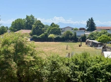 Tarbes – Propriété de caractère avec maison de 184 m² à rénover et près de 1 800 m² de bâtis
