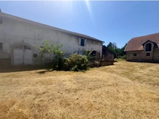 Tarbes – Propriété de caractère avec maison de 184 m² à rénover et près de 1 800 m² de bâtis
