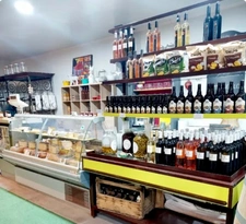 Dpt Hautes Pyrénées (65), à vendre TARBES Primeur - Epicerie fine