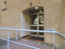 APPARTEMENT T1 de 48.50 m2, vendu meublé à  DIGNE LES BAINS (04)