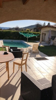 BELLE MAISON de 120 m2 dans propriété de fermée A VENDRE à  MALLEMOISSON (04510)