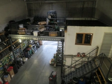 Fonds de GARAGE AUTOS, réparations et entretien toutes MARQUES  A vendre DIGNE LES BAINS (04)