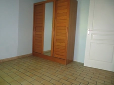 APPARTEMENT T1 DE PLAIN PIED + MEZZANINE + TERRASSE + PARKING à vendre  LE CHAFFAUT SAINT JURSON (04)