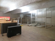 LOCAL commercial ou artisanal à LOUER DIGNE LES BAINS (04000) zone commerciale SAINT CHRISTOPHE