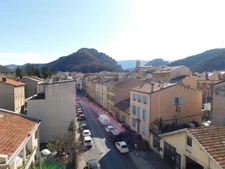 APPARTEMENT refait à neuf VENTE en VIAGER occupé SANS RENTE 3 pièces DIGNE LES BAINS (04)