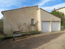 BELLE MAISON de 120 m2 dans propriété de fermée A VENDRE à  MALLEMOISSON (04510)