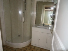APPARTEMENT T1 DE PLAIN PIED + MEZZANINE + TERRASSE + PARKING à vendre  LE CHAFFAUT SAINT JURSON (04)
