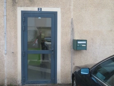Fonds de GARAGE AUTOS, réparations et entretien toutes MARQUES  A vendre DIGNE LES BAINS (04)