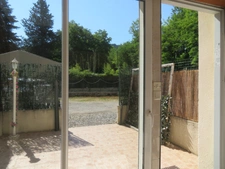 APPARTEMENT T1 DE PLAIN PIED + MEZZANINE + TERRASSE + PARKING à vendre  LE CHAFFAUT SAINT JURSON (04)