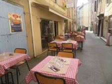 PIZZERIA au feu de bois/RESTAURANT au coeur du centre ville de RIEZ LA ROMAINE, au PAYS du VERDON