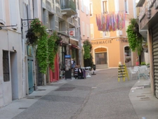 Local commercial à LOUER DIGNE LES BAINS (04000) ZONE PIETONNE