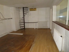 Dpt Alpes de Haute Provence (04), à vendre DIGNE LES BAINS  MURS d'un  Local commercial 