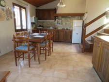 MASION jumelée sur 2 niveaux de 68 m2 à VENDRE à MAJASTRES (04270)