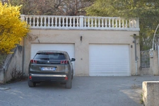 Maison bourgeoise avec piscine, vue dégagée et grand terrain CHAMPTERCIER (04)