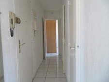 DIGNE-LES-BAINS (04) APPARTEMENT T2 de 51m² avec balcon, 4ème étage avec ascenseur