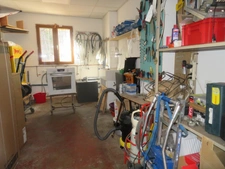 MAGASIN d'ELECTROMENAGER - TV - HI-FI - LITERIE - ALARME à vendre à  ANNOT (04)