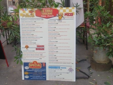 PIZZERIA au feu de bois/RESTAURANT au coeur du centre ville de RIEZ LA ROMAINE (04), PAYS du VERDON