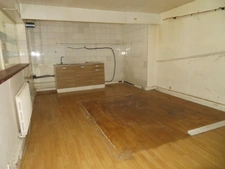 Dpt Alpes de Haute Provence (04), à vendre DIGNE LES BAINS  MURS d'un  Local commercial 