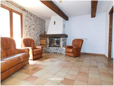 ENTRAGES (04000) A vendre MAISON de caractère de type 3 de 88 M2 avec terrasse et garage