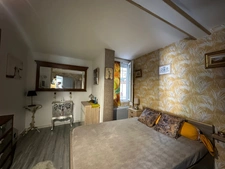 APPARTEMENT refait à neuf VENTE en VIAGER occupé SANS RENTE 3 pièces DIGNE LES BAINS (04)