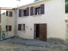 MASION jumelée sur 2 niveaux de 68 m2 à VENDRE à MAJASTRES (04270)