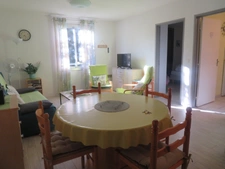 APPARTEMENT T1 de 48.50 m2, vendu meublé à  DIGNE LES BAINS (04)