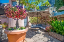 HOTEL RESTAURANT  à VENDRE à  MOUSTIERS SAINTE MARIE (04) HAUTE-PROVENCE - PARC DU VERDON