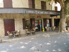 Fonds de commerce à vendre BAR/TABAC/PMU et EPICERIE à  ROUMOULES (04)