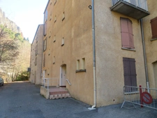 APPARTEMENT T1 de 48.50 m2, vendu meublé à  DIGNE LES BAINS (04)