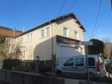 APPARTEMENT de 77 m2 -  T4 - CENTRE VILLE - DIGNE LES BAINS (04000)