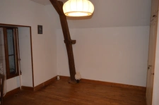 propriété avec deux maisons et vastes parcelles de terrain