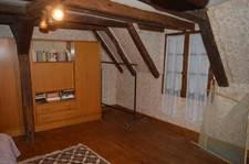 propriété avec deux maisons et vastes parcelles de terrain