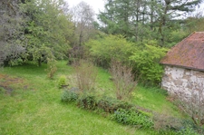 propriété avec deux maisons et vastes parcelles de terrain