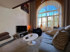 CANNES, Artist's studio reinterpreted as a Loft, 74m2