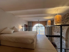 CANNES, Artist's studio reinterpreted as a Loft, 74m2