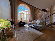 CANNES, Artist's studio reinterpreted as a Loft, 74m2
