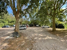 PEGOMAS, Terrain de 9 720,00 m² avec lots d'habitation et lots commerciaux loués