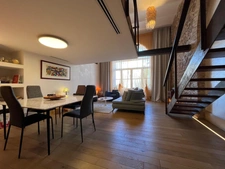 CANNES, Artist's studio reinterpreted as a Loft, 74m2