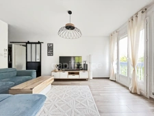 Charmant T4 de 75 m² -  CHEVIGNY SAINT SAUVEUR (21)