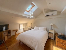 Maison de ville 6 pièces entièrement rénovée de 157m2 + T3 indépendant loué sur 3211m2 de terrain à AIRE SUR L'ADOUR (40)