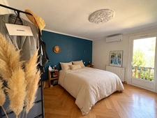 Maison de ville 6 pièces entièrement rénovée de 157m2 + T3 indépendant loué sur 3211m2 de terrain à AIRE SUR L'ADOUR (40)