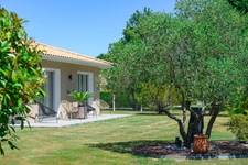 MAISON CONTEMPORAINE HAUT DE GAMME 203M2 AVEC PISCINE CHAUFFÉE ET DOUBLE GARAGE